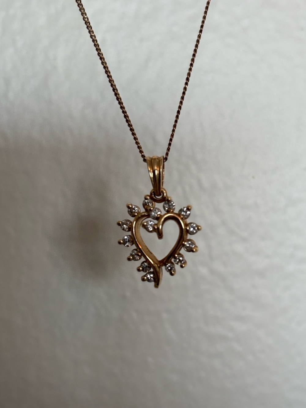 10k Gold Diamond Heart Pendant - Picture 9 of 11